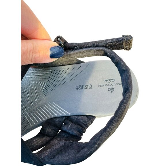 Clarks Women's Black Sandals - Picture 9 of 16